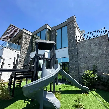 别墅 Luxury W 5 Bedrooms / 5 Bathrooms *
