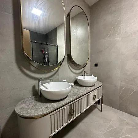 Luxury W 5 Bedrooms / 5 Bathrooms 빌라